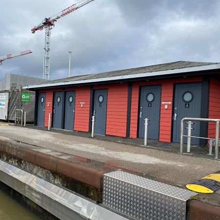 Nuit Insolite A Bord Du Bateau Exocet III Boulogne-sur-Mer Exterior foto